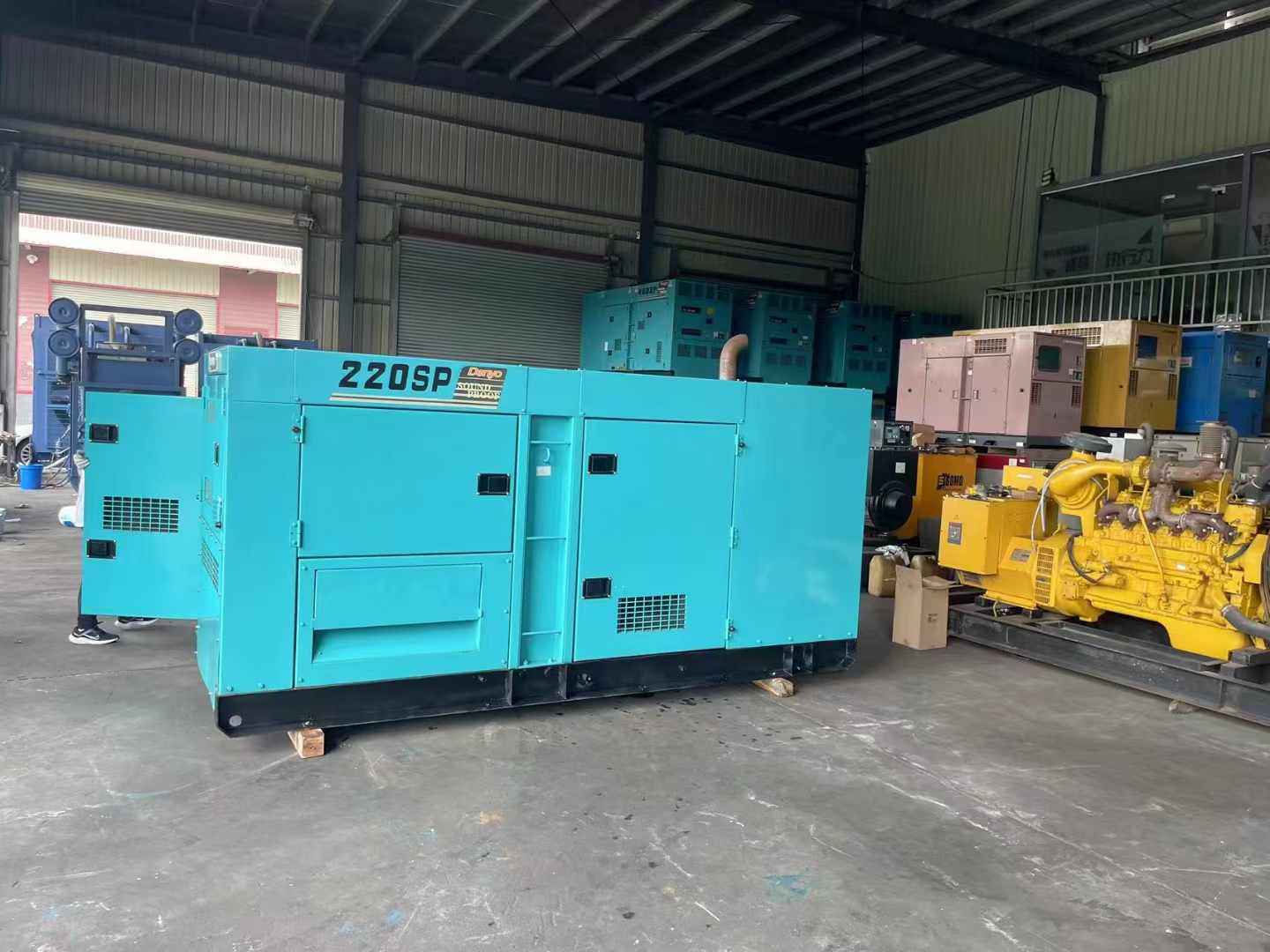 都安800kW 柴油发电机的输出电流波动范围是多少？