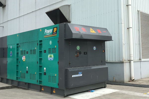 都安燃油滤清器的更换流程是怎样的？