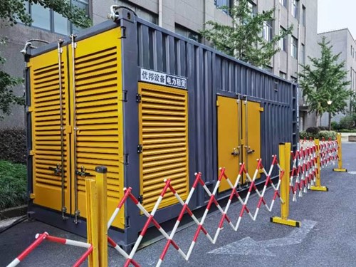 都安如何使用转速表检查发动机的转速？