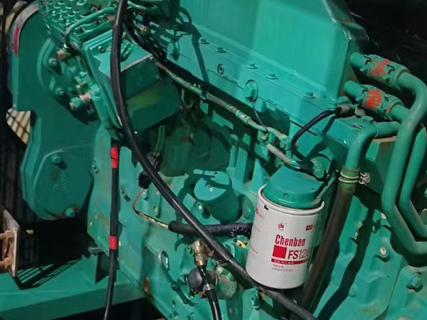 都安如何确定新的发电机组控制系统是否与原系统兼容？